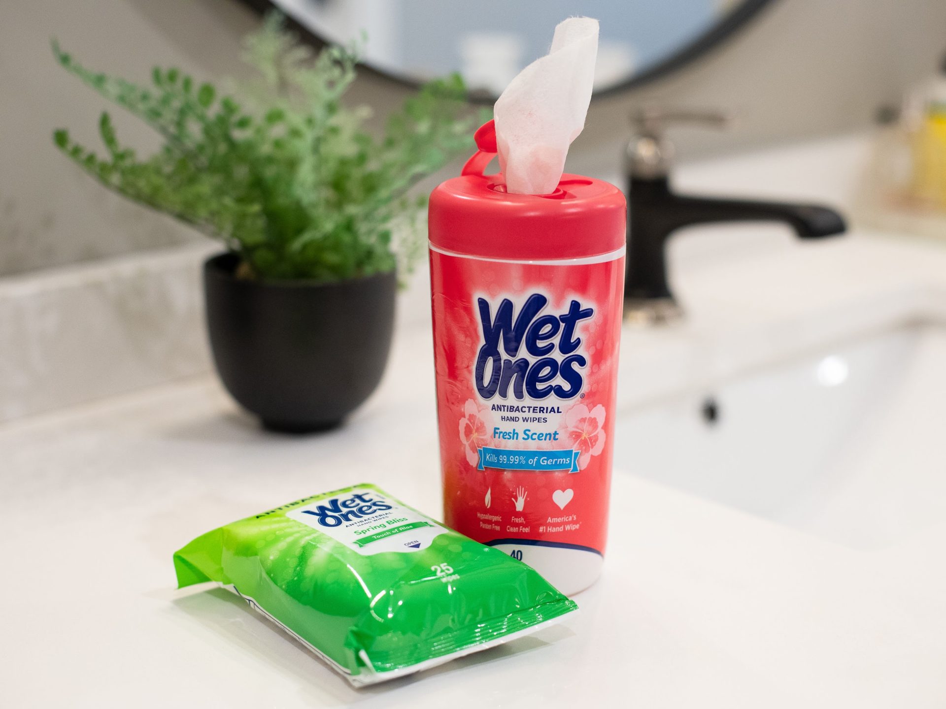 Wet Ones® Antibacterial Hand Wipes Canister - Fresh Scent Pack