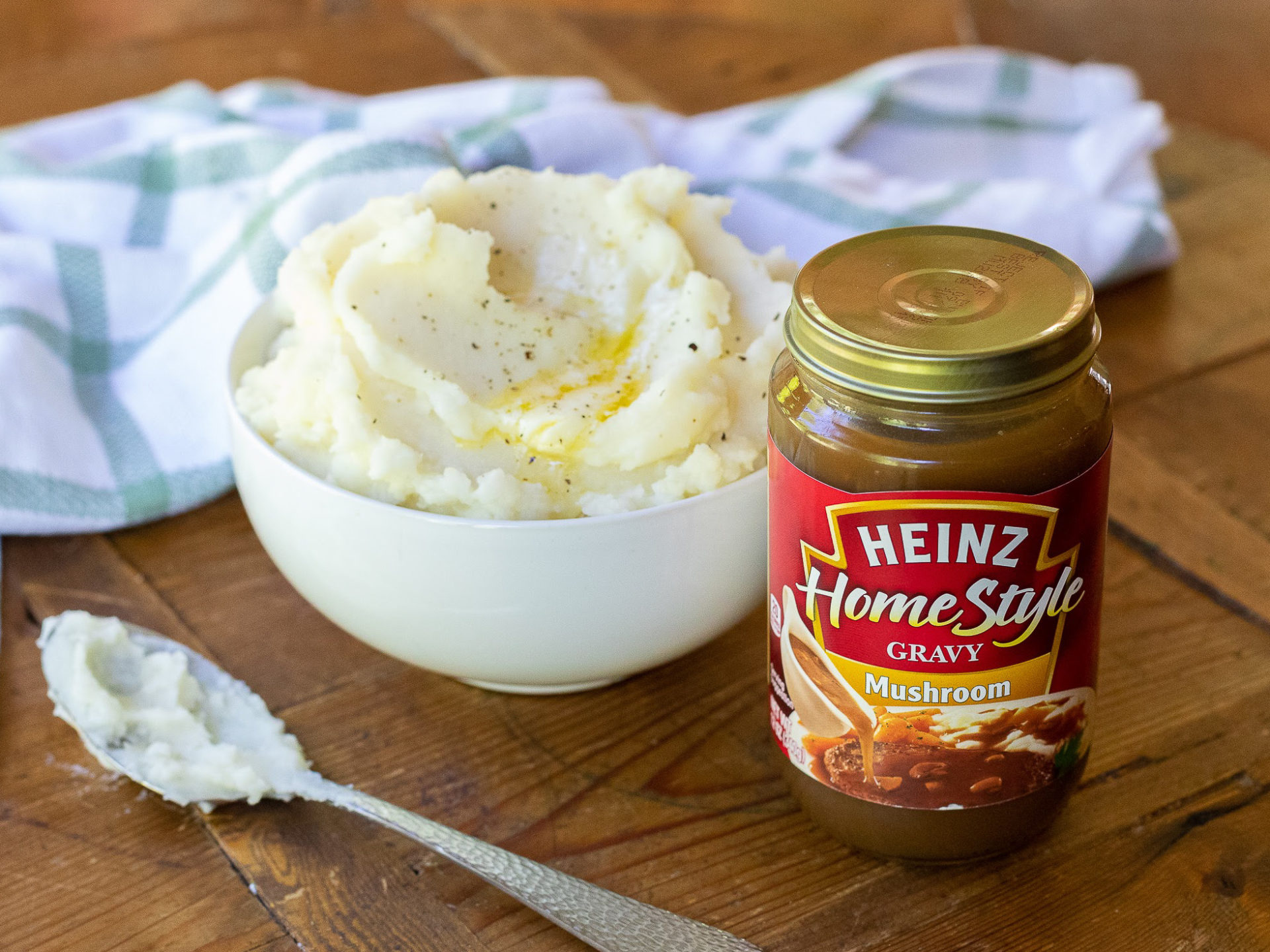 Grab The Jars Of Heinz Home Style Gravy For Just $1.50 At Kroger