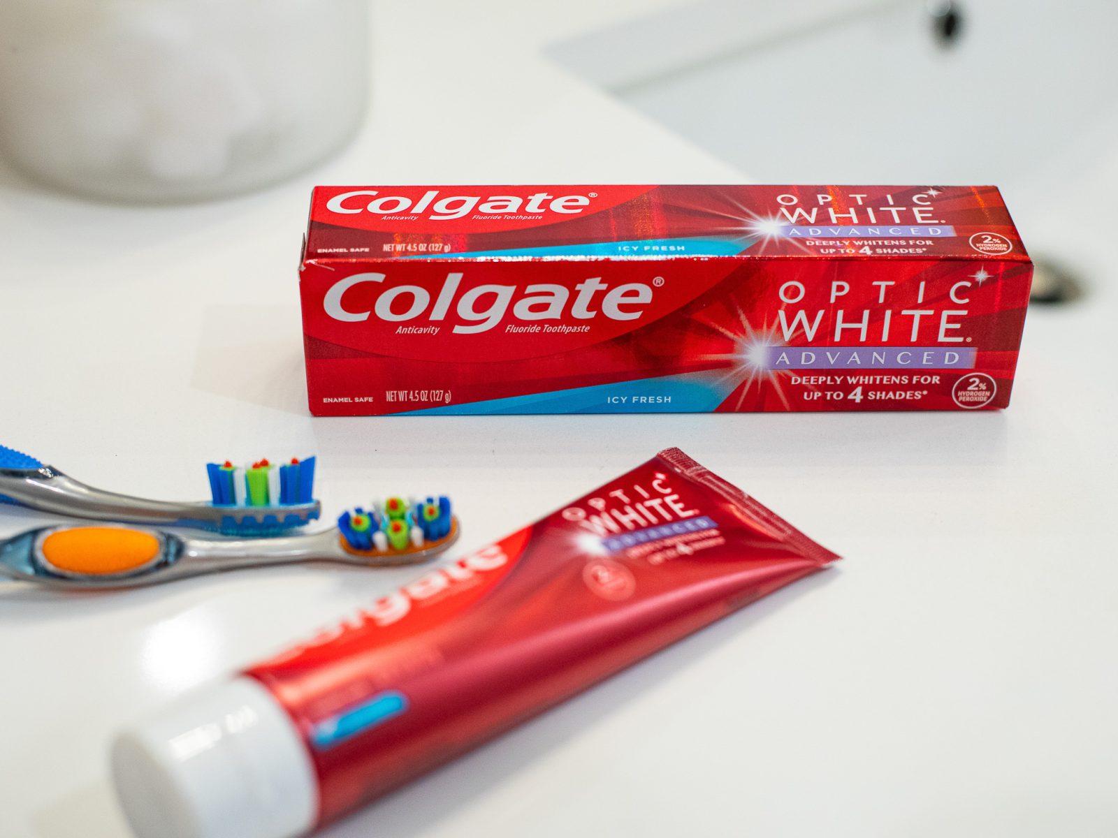 Colgate Optic White Toothpaste Just $3.99 At Kroger (Regular Price $6.99)