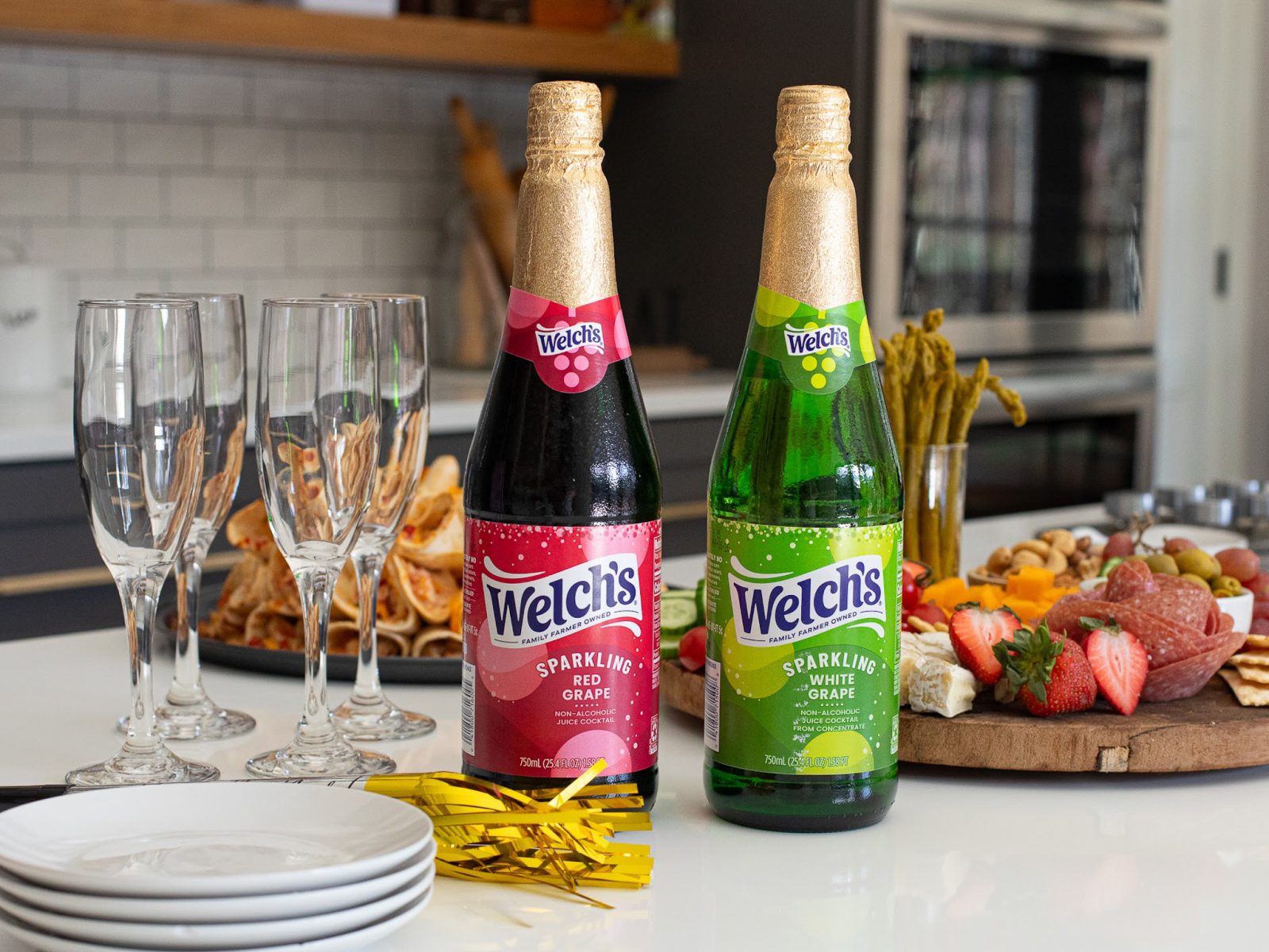 Welch's Sparkling Red Grape Juice - 750mL Bottle Of Bubbly Grape Beverage