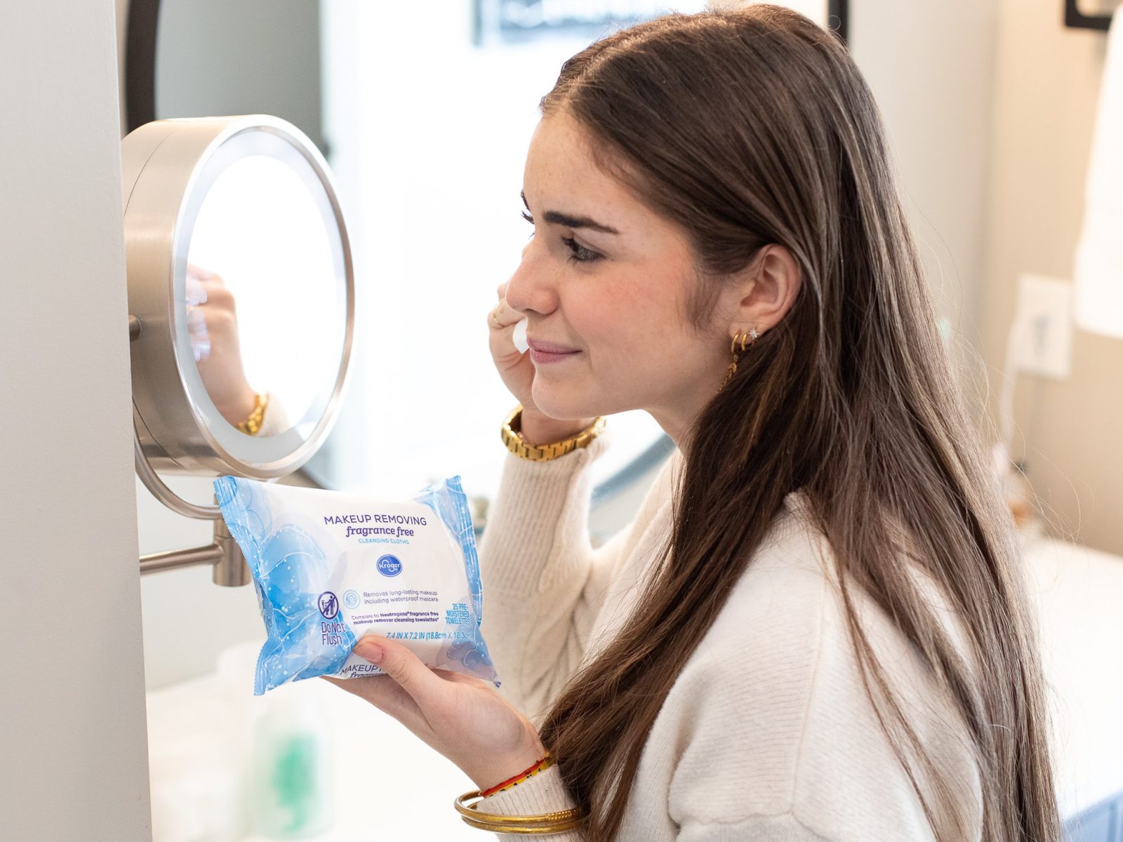 Kroger Facial Wipes Just $1.49 Per Pack
