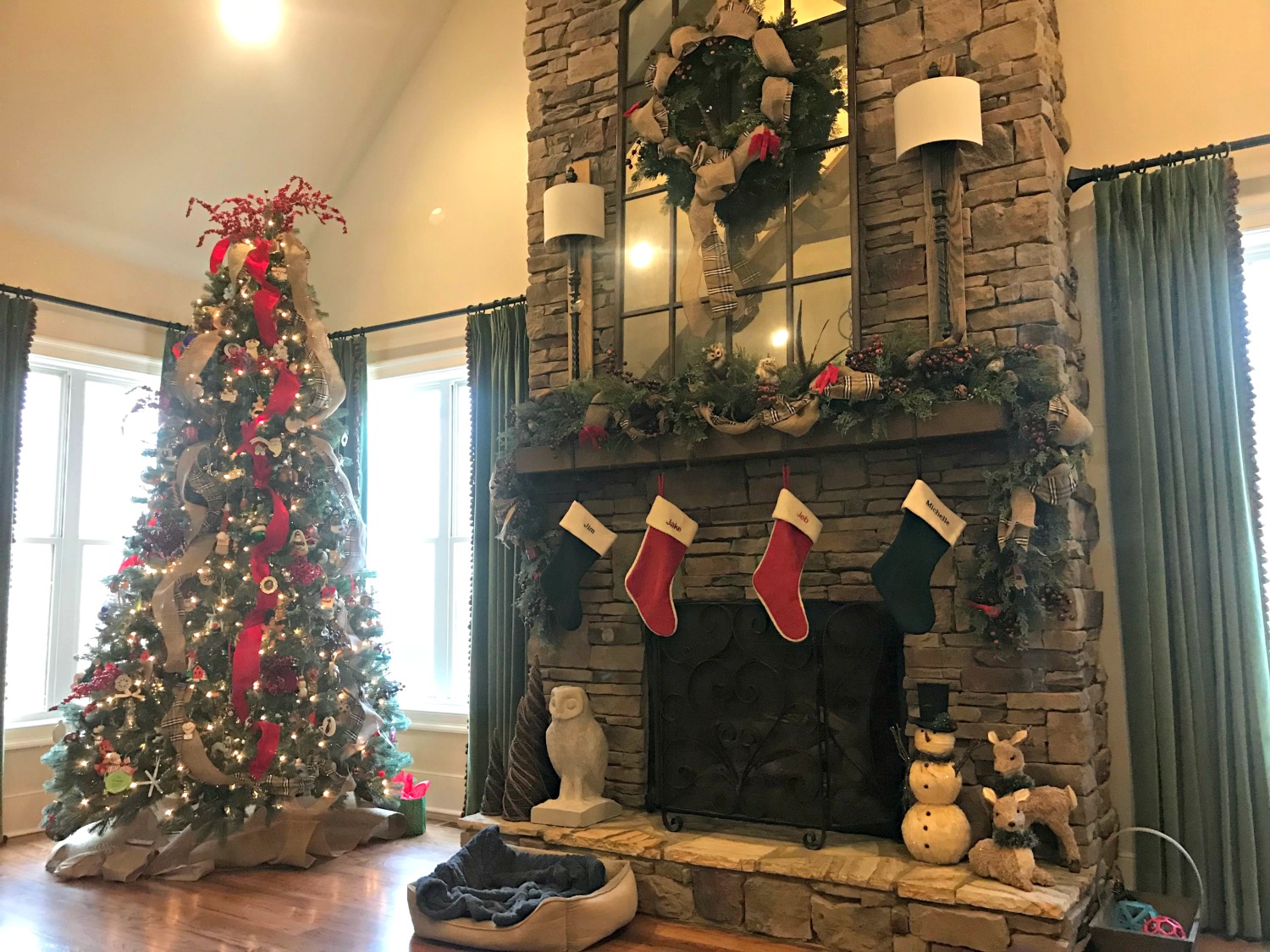 Save At Kroger With 12 Merry Days Digital Coupons – 10% Seasonal Holiday Home Decor Coupon Today!